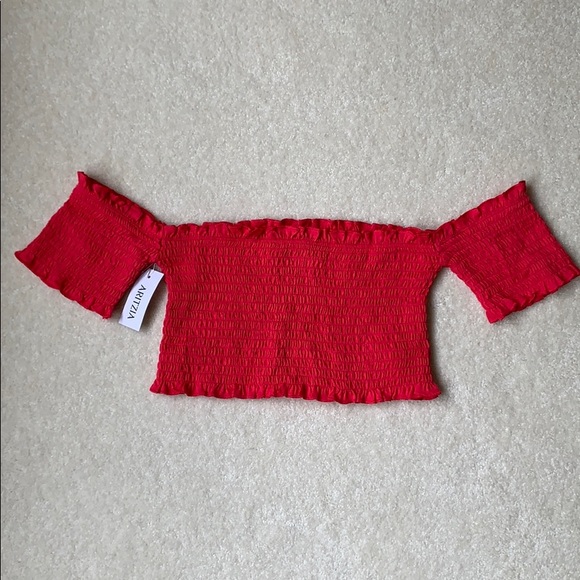 Aritzia Tops - Aritzia Off the Shoulder Crop Top